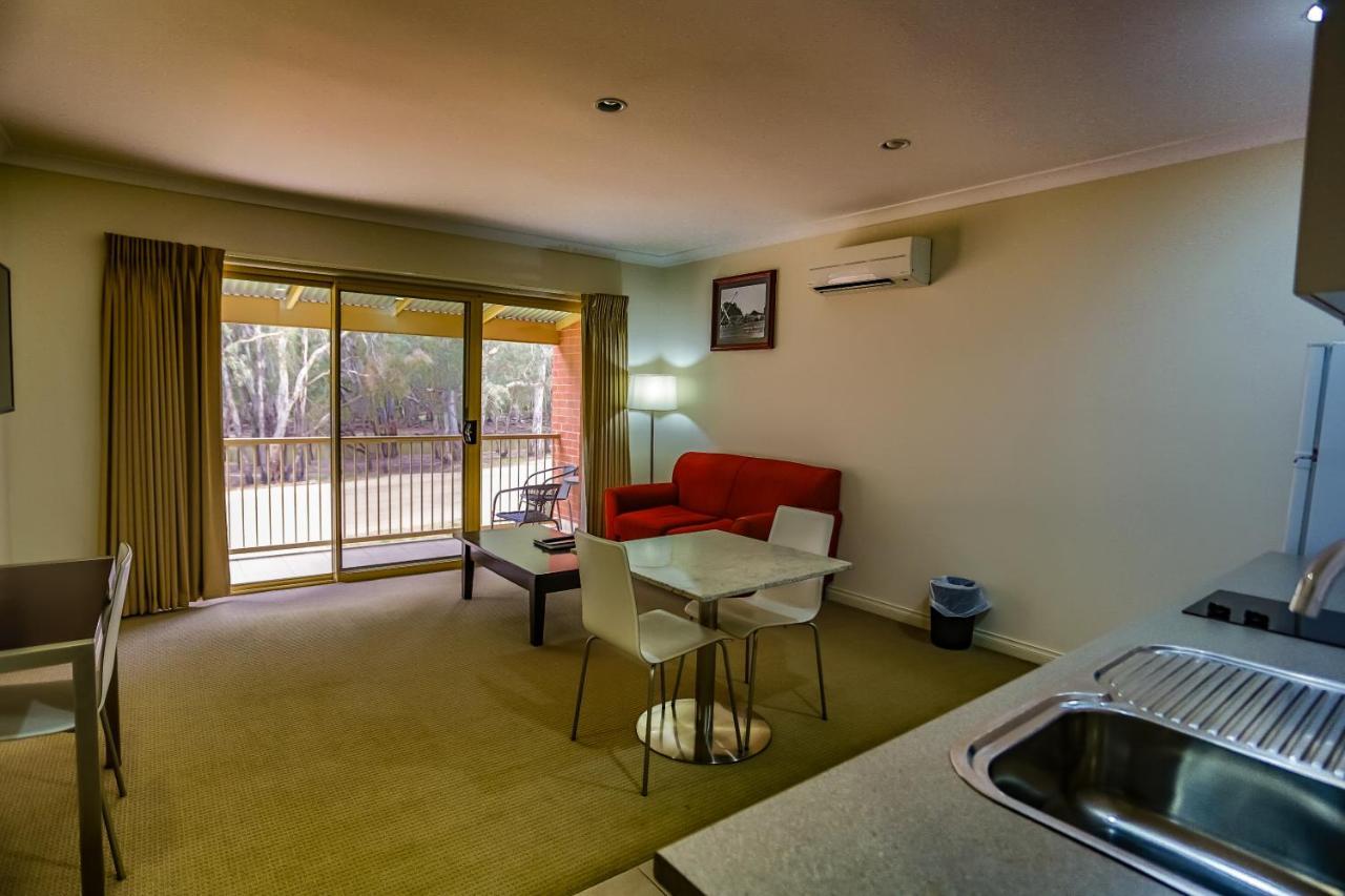 Motel Murray Waters Motor &